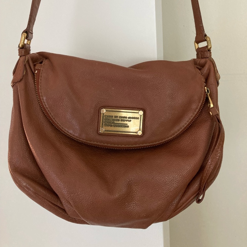 Marc by Marc Jacobs Classic Q Natasha in Brown